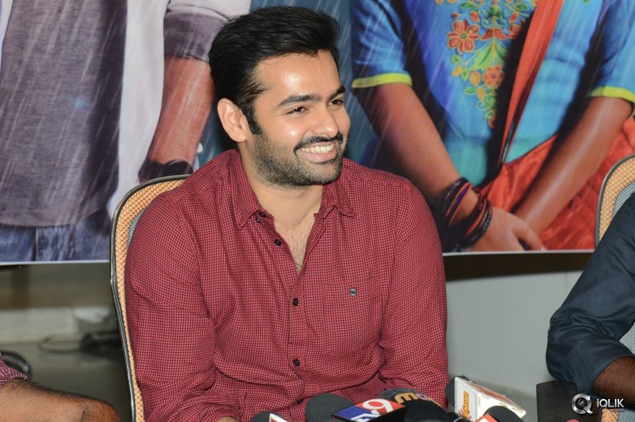 Nenu-Sailaja-Movie-First-Look-Launch